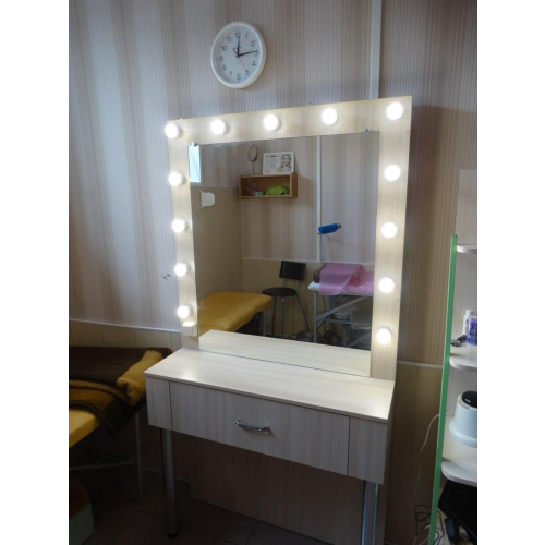 Зеркало визажиста "Beacon"