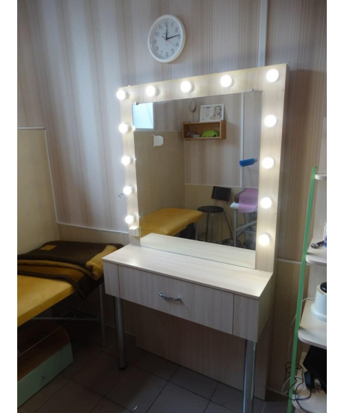 Зеркало визажиста "Beacon"